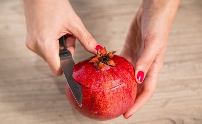 Pomegranate to remove parasites from the body